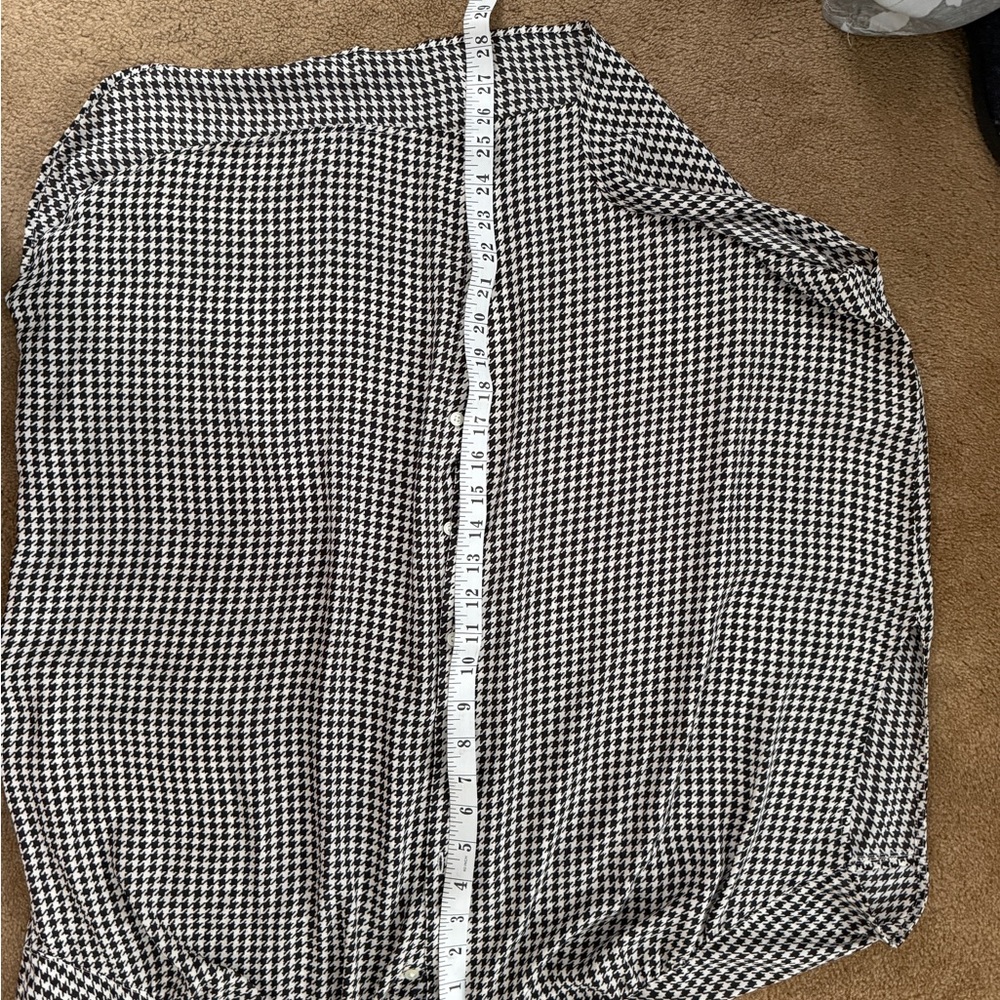 LOFT Outlet Houndstooth Button Front Blouse – Women’s Size XXL - Picture 7 of 9